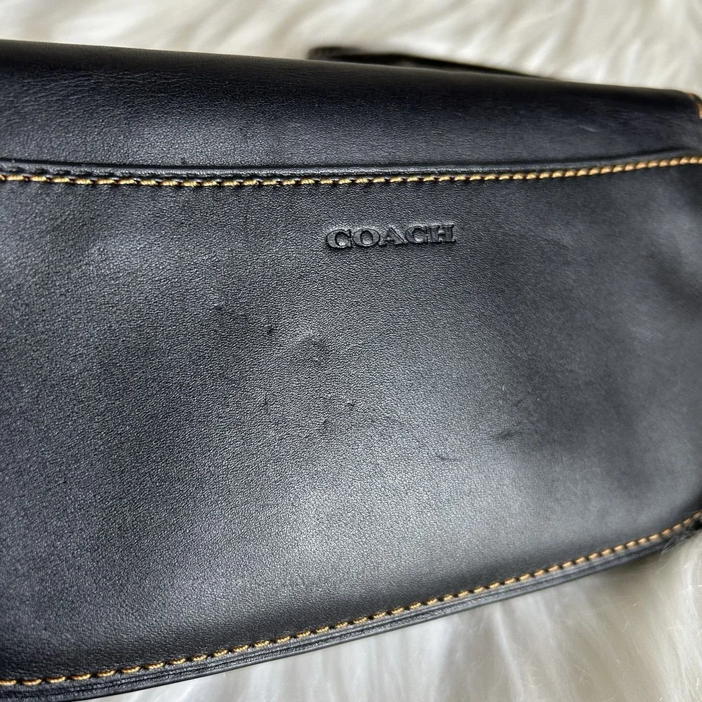 Coach Glovetanned Leather Black Wristlet Clutch GOOD